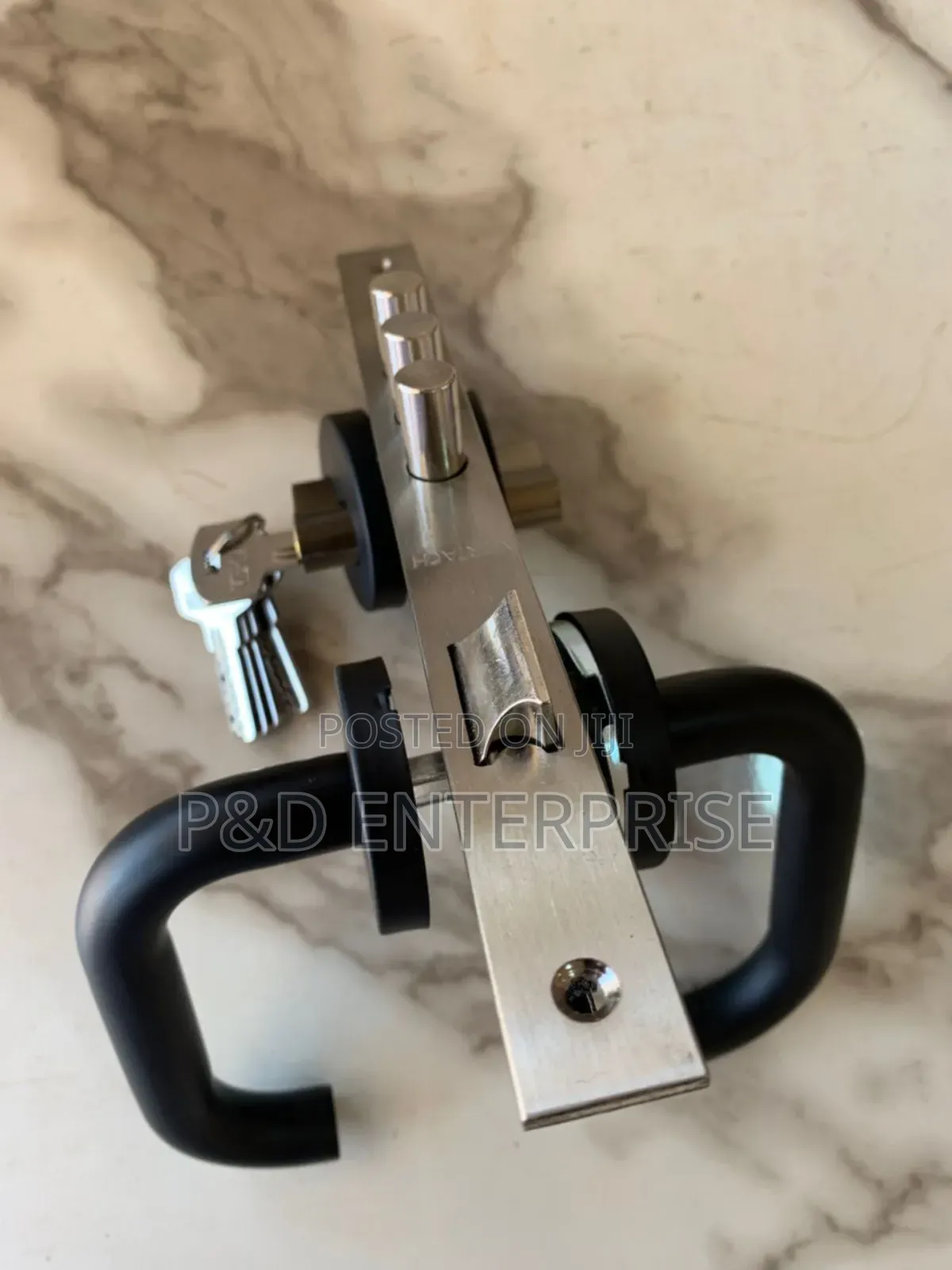 Quality Security Door Lock With Separate Handles.