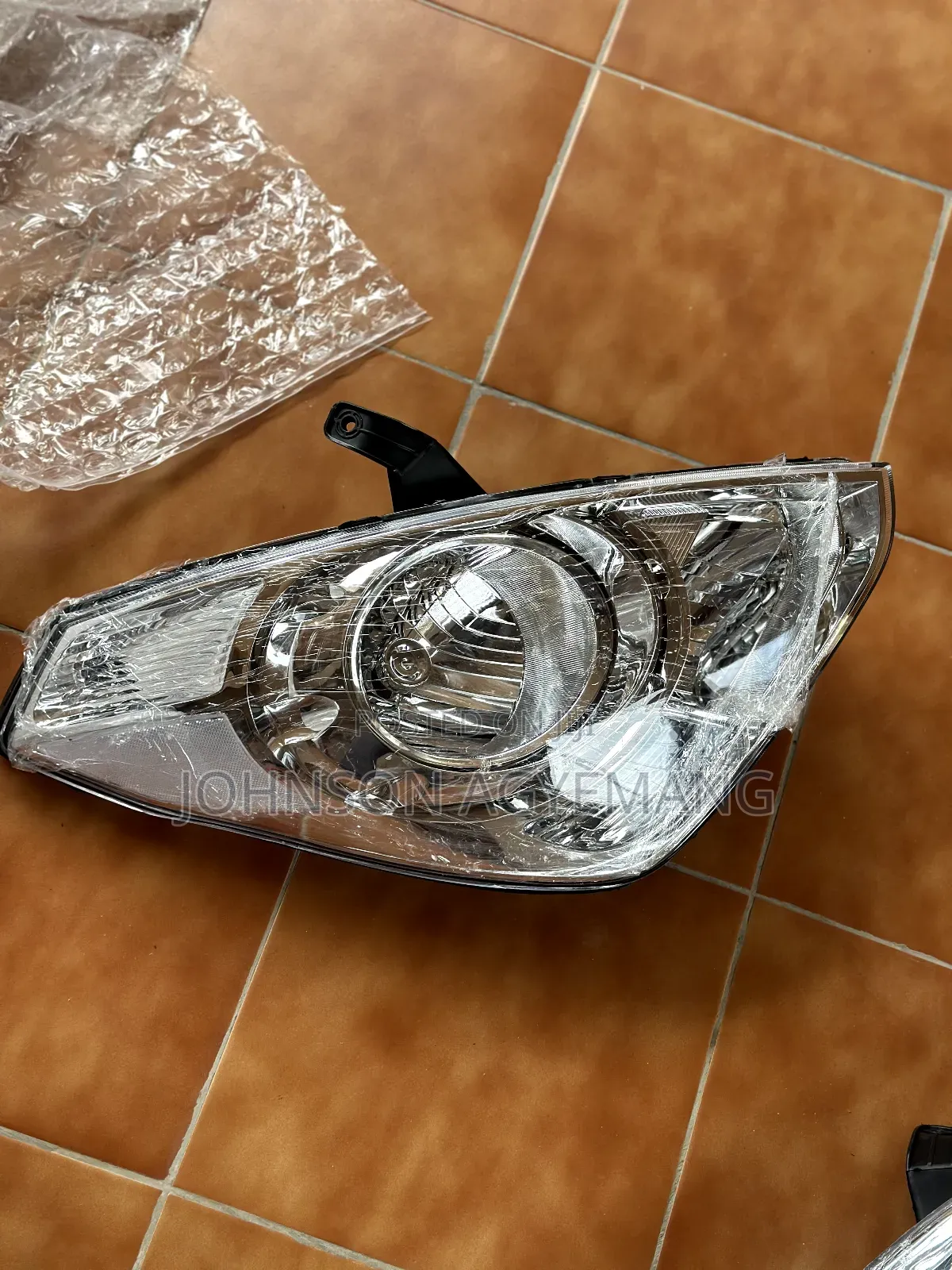 Hyundai H-1 Headlights