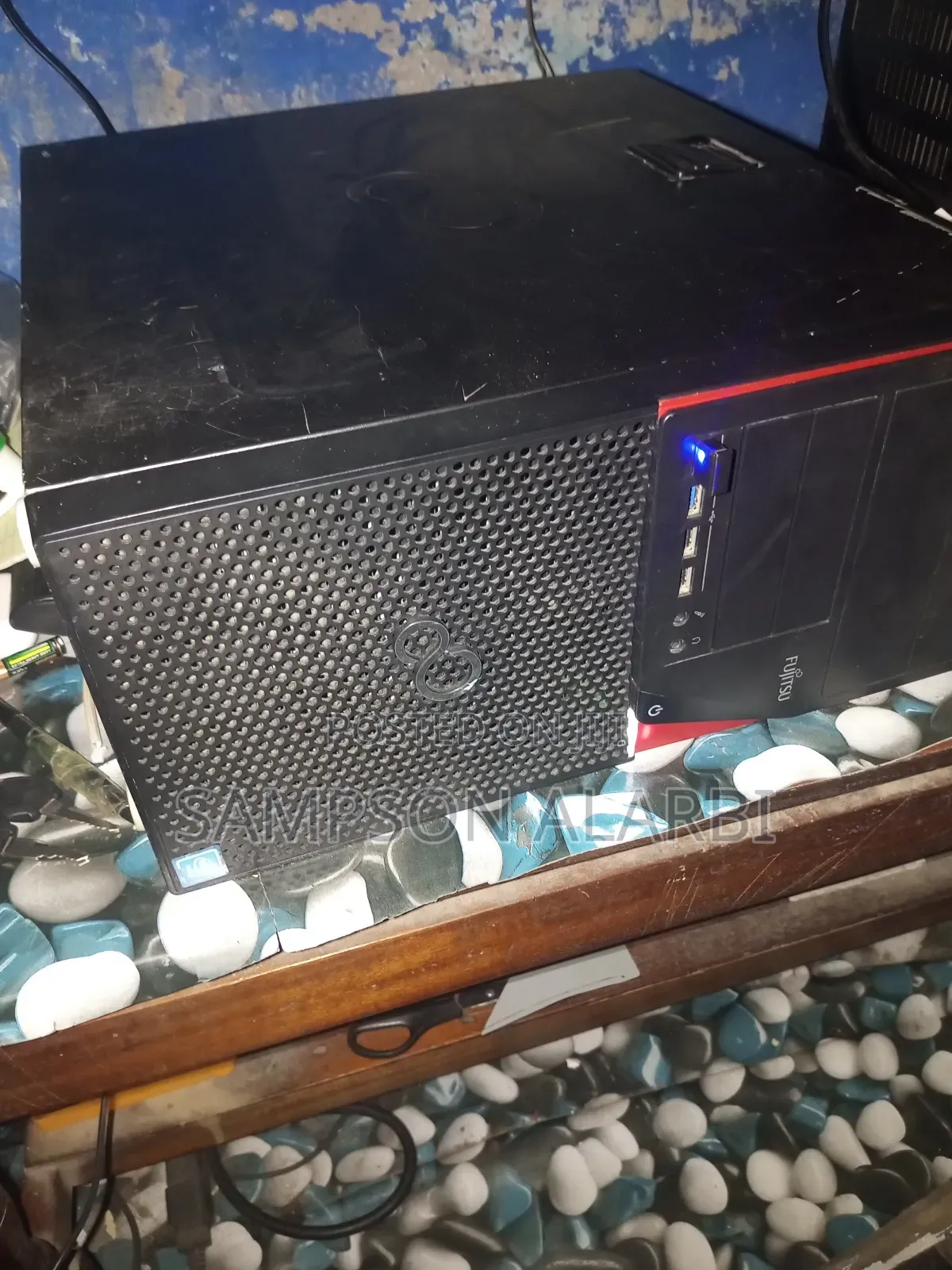 Desktop Computer Fujitsu Esprimo P758 8GB Intel Core I5 HDD+SSD 500GB