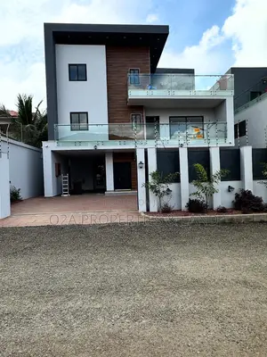 4bdrm House in Adjiringanor, Ability for sale