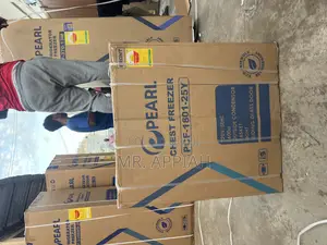 Original Pearl PCF-1801-25y 150 Liters Single Door Chest Freezer.