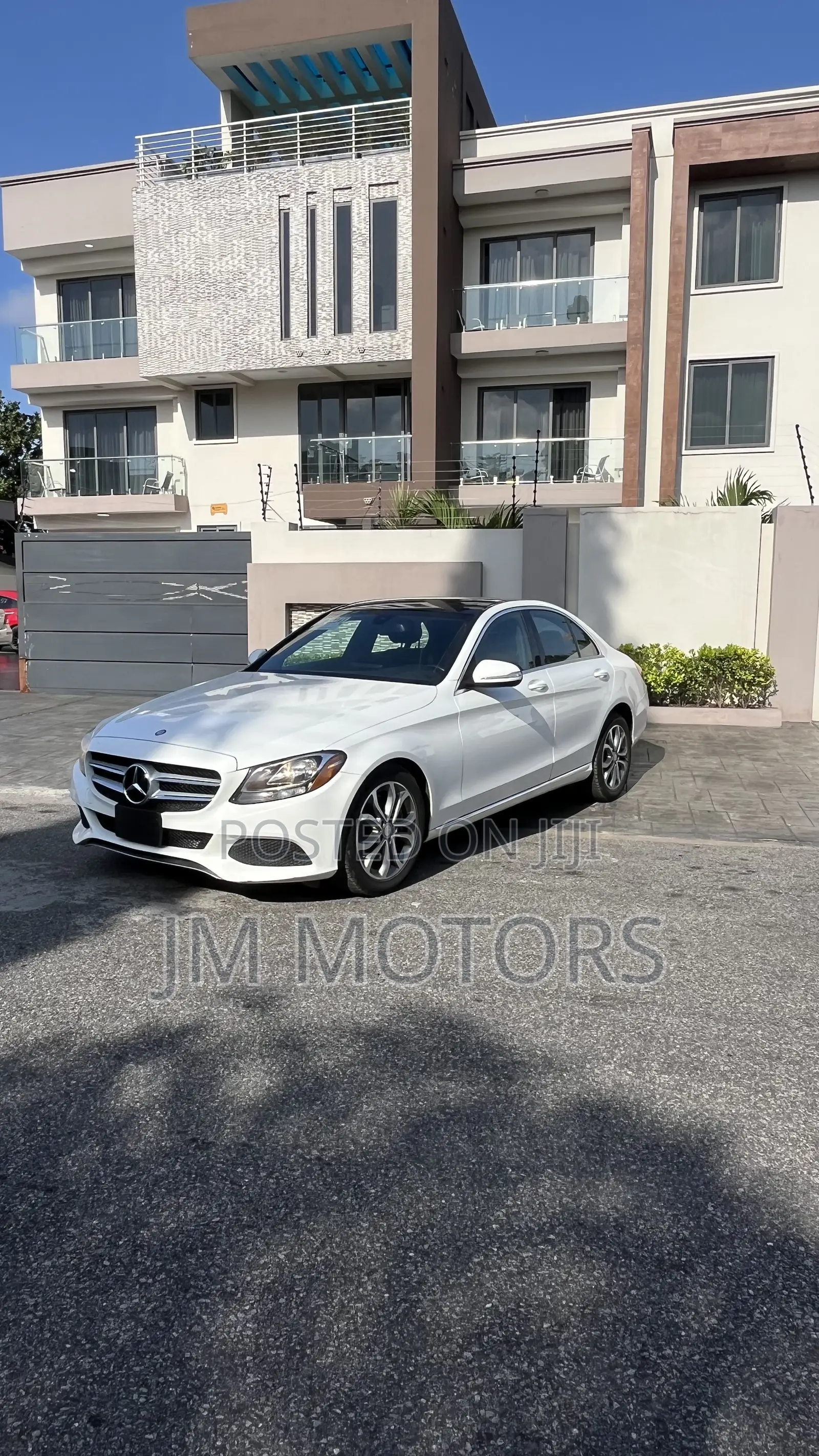 Mercedes-Benz C300 Luxury 4dr AWD 4Matic Sedan (2.0L 4cyl 7A) 2015