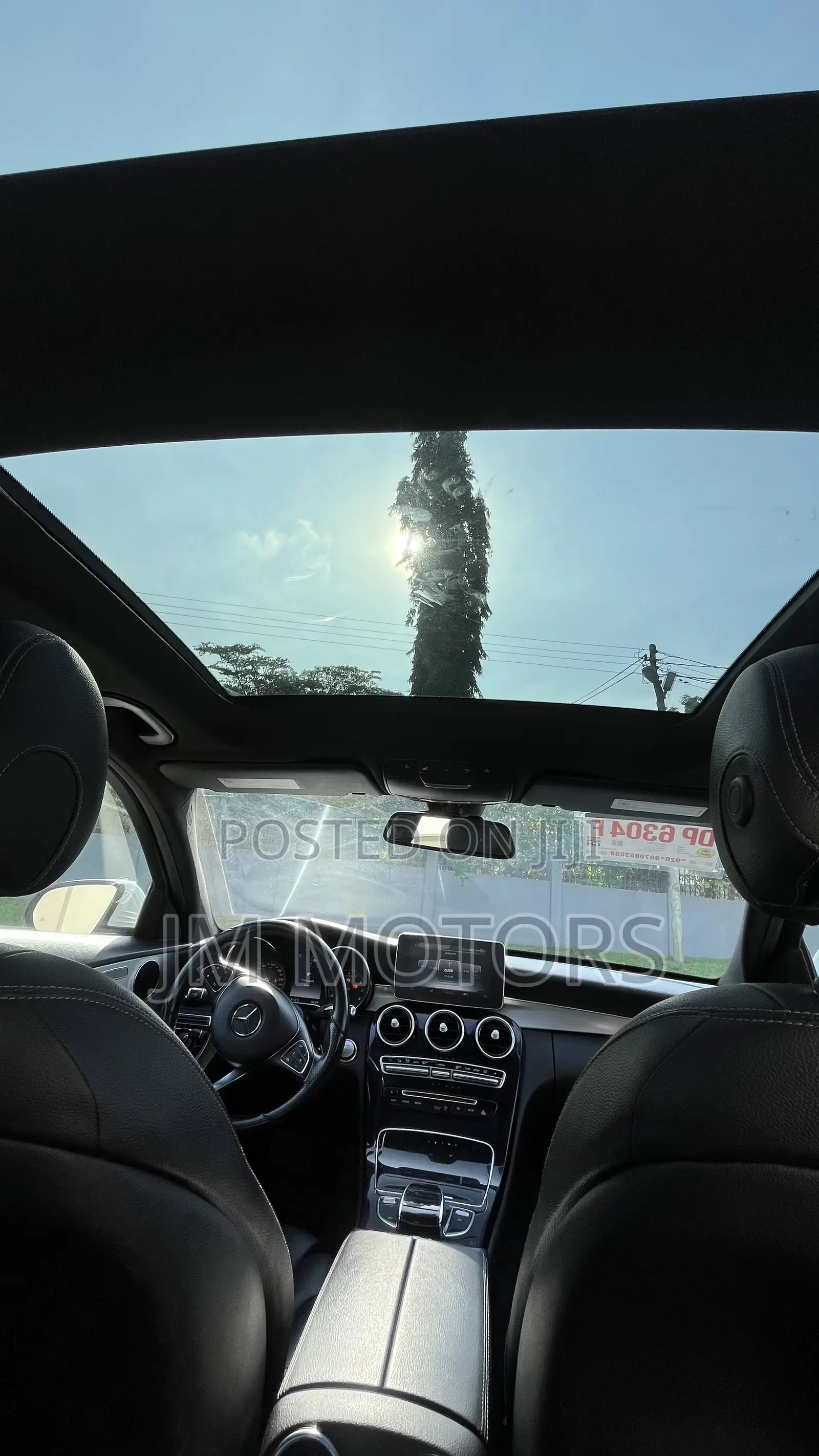 Mercedes-Benz C300 Luxury 4dr AWD 4Matic Sedan (2.0L 4cyl 7A) 2015
