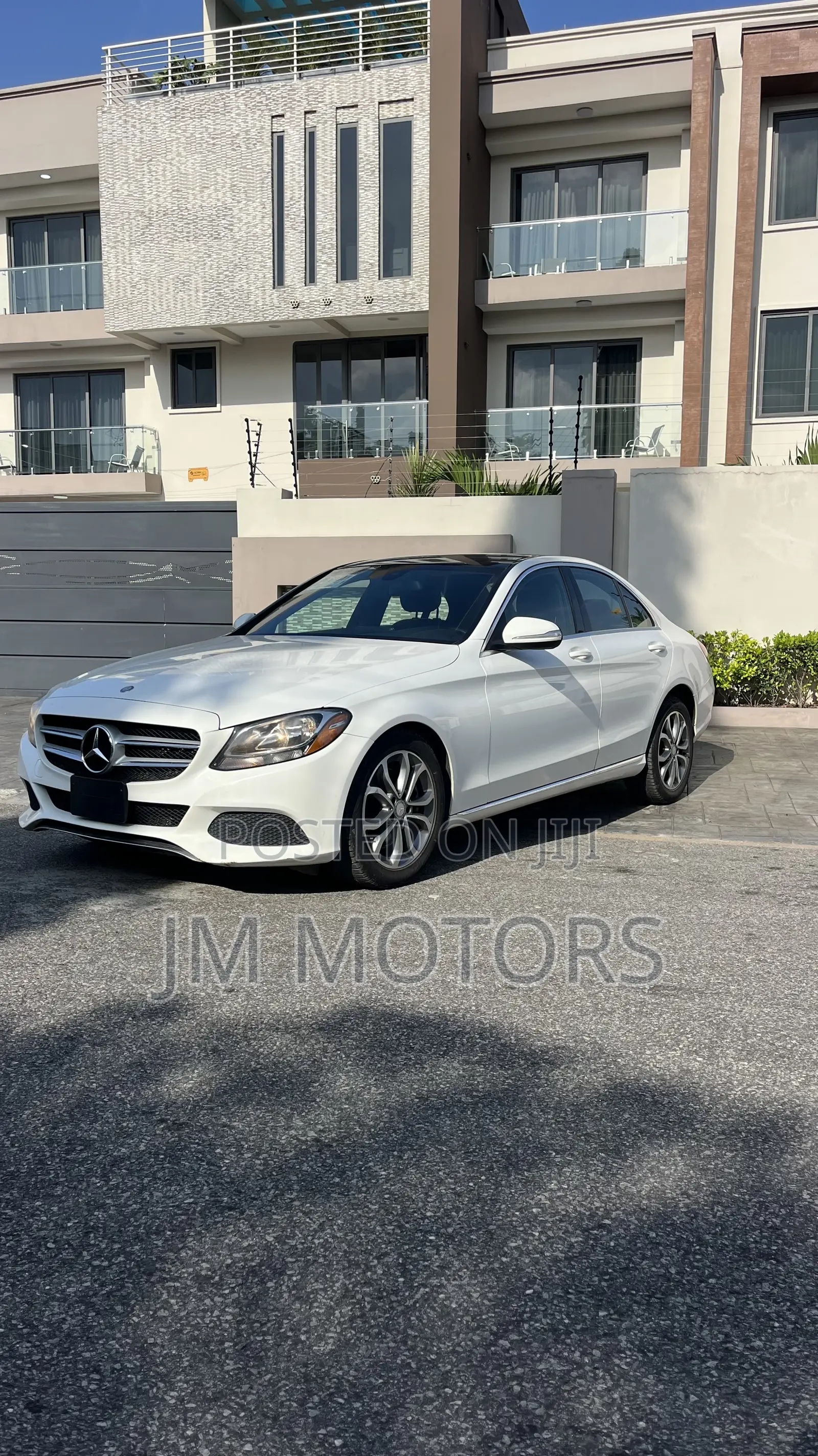 Mercedes-Benz C300 Luxury 4dr AWD 4Matic Sedan (2.0L 4cyl 7A) 2015
