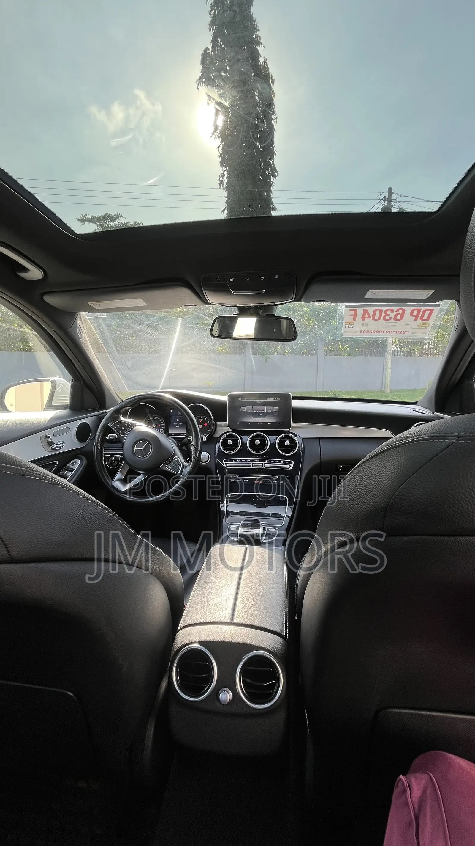 Mercedes-Benz C300 Luxury 4dr AWD 4Matic Sedan (2.0L 4cyl 7A) 2015