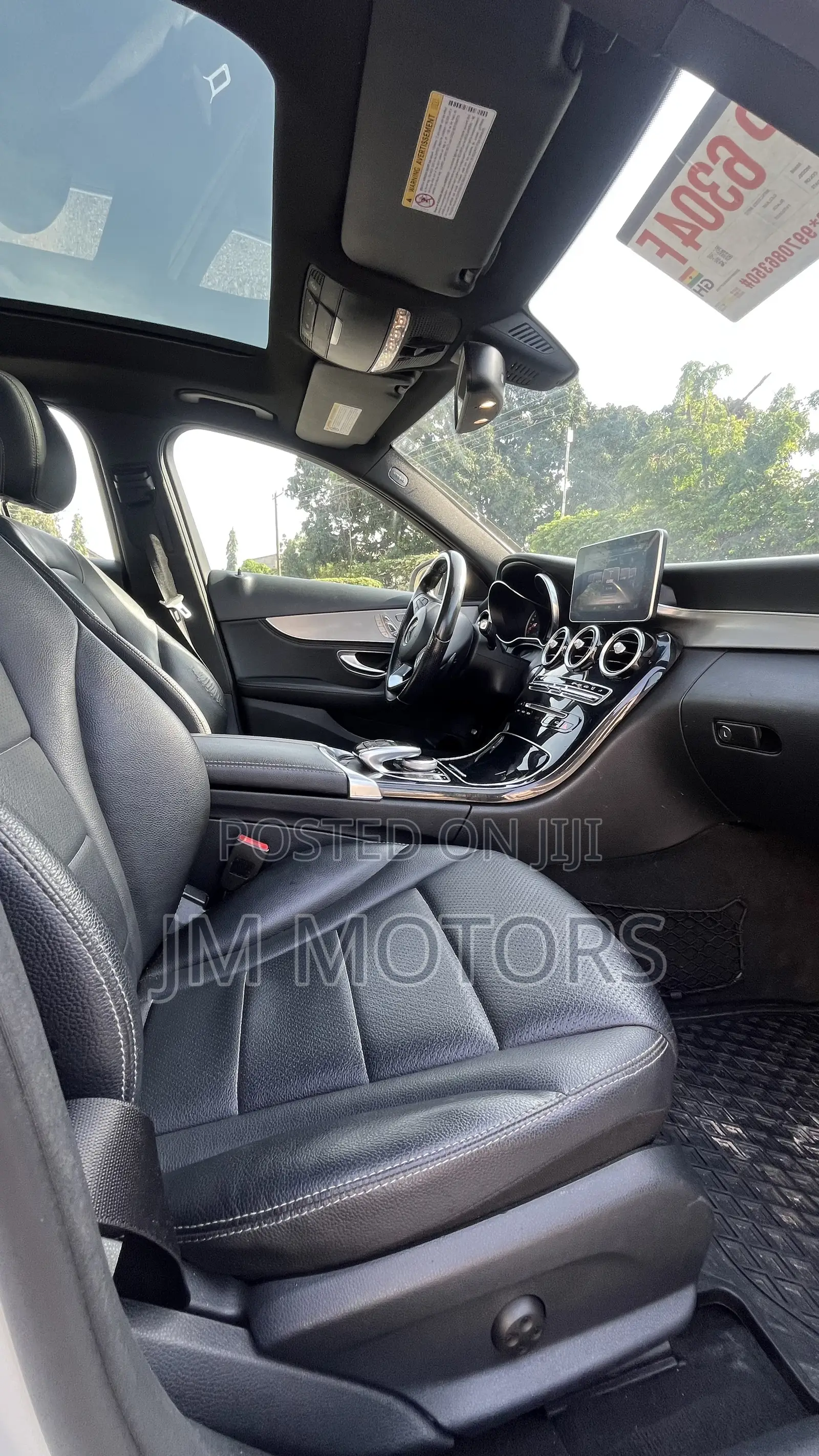 Mercedes-Benz C300 Luxury 4dr AWD 4Matic Sedan (2.0L 4cyl 7A) 2015