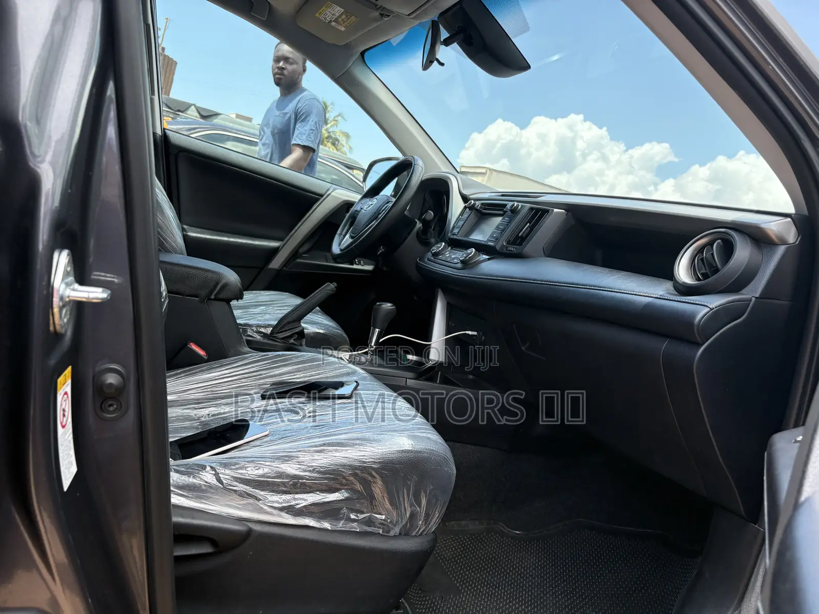 Toyota RAV4 Limited 4dr SUV (2.5L 4cyl 6A) 2018 Gray