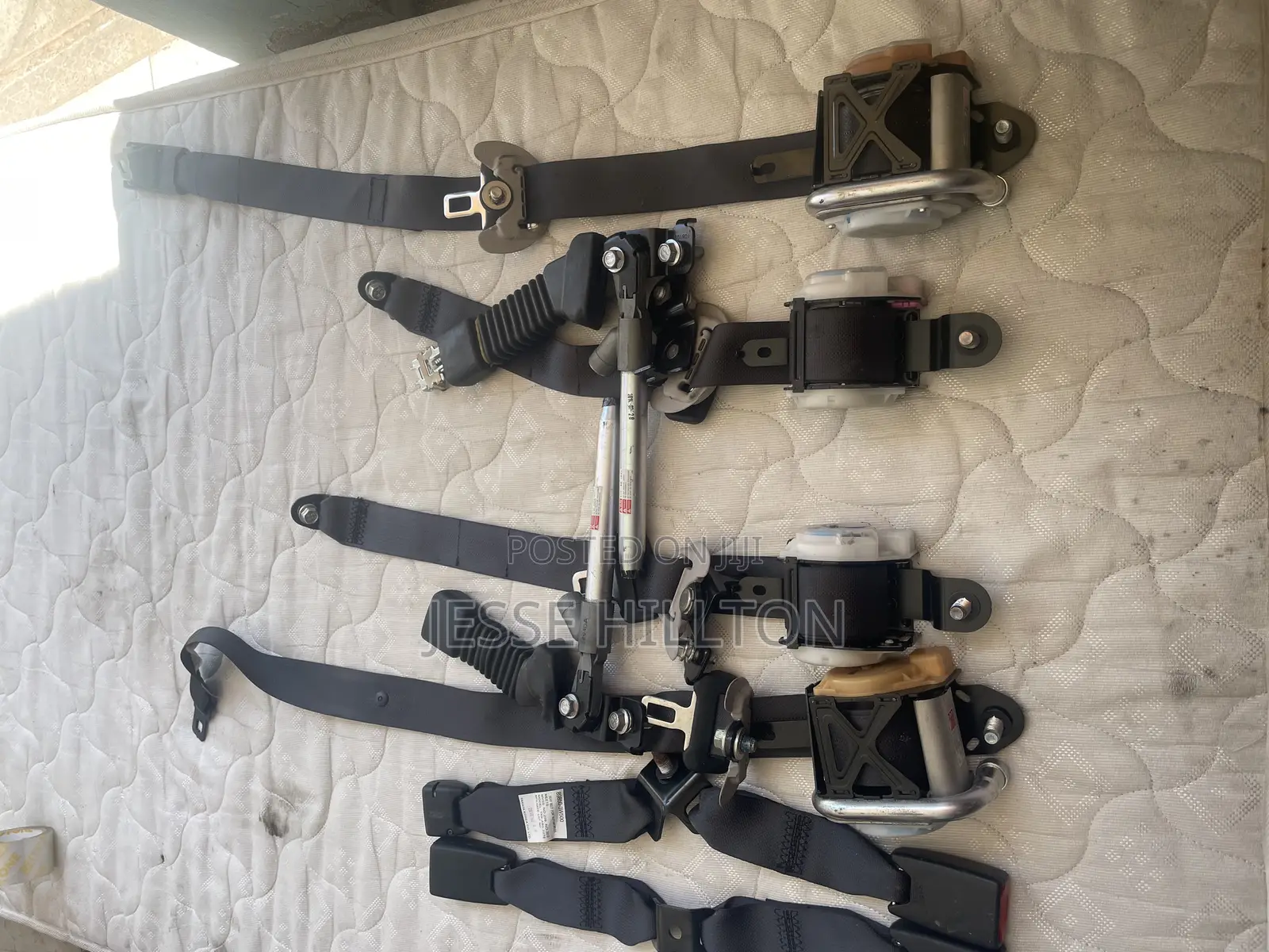 Kia Sportage Complete Seat Belts