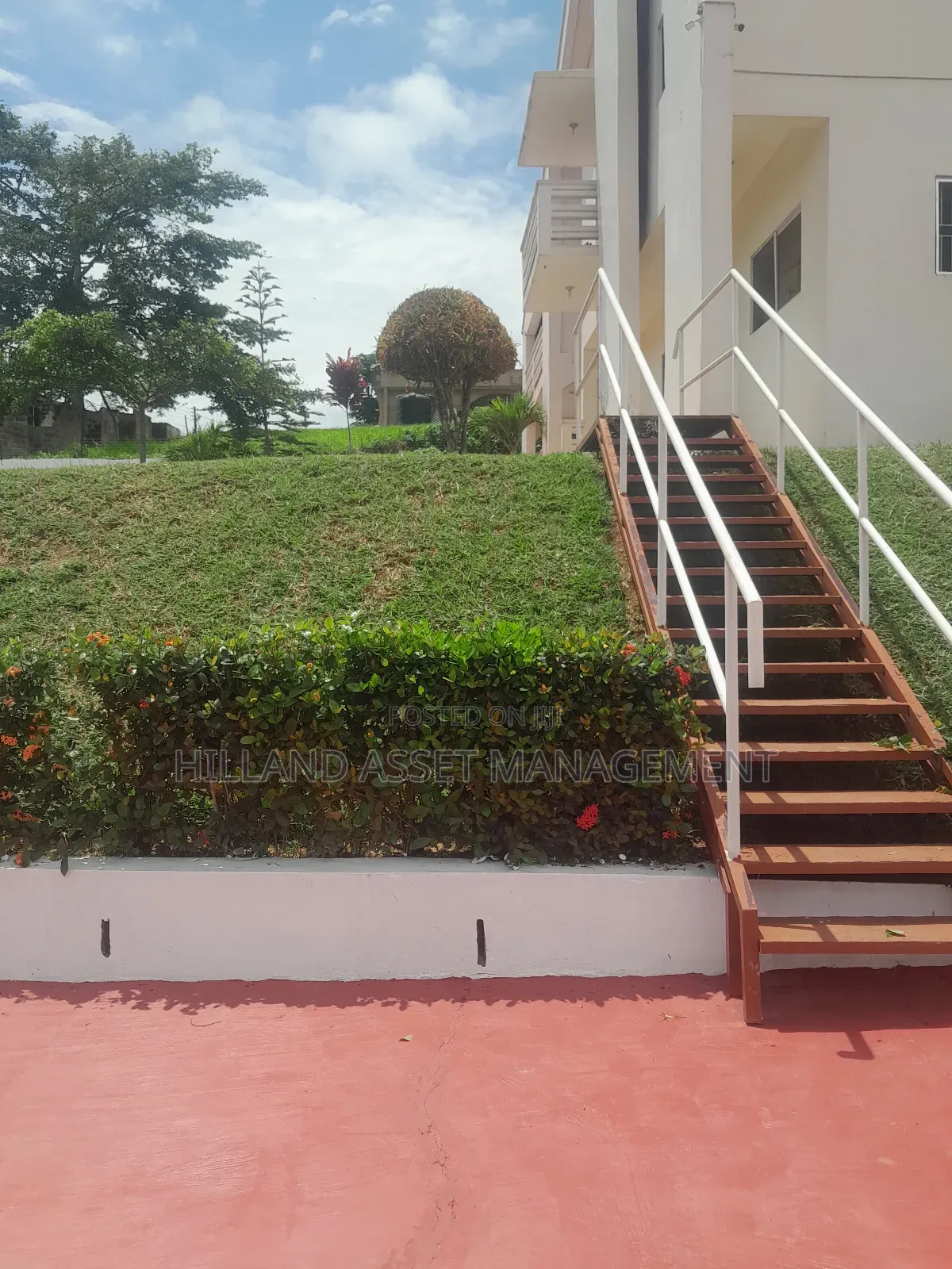 8bdrm House in Takoradi for sale