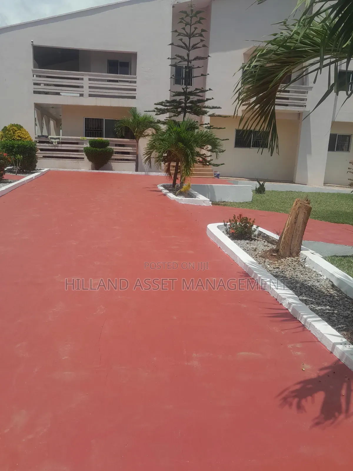 8bdrm House in Takoradi for sale