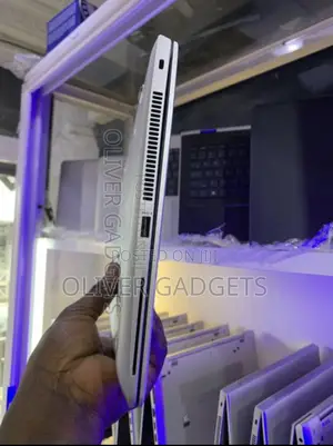 Laptop HP EliteBook 745 G6 16GB AMD Ryzen 7 SSD 256GB