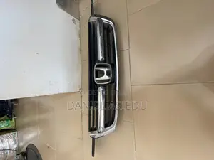 Honda CRV Front Bumper Top Grille