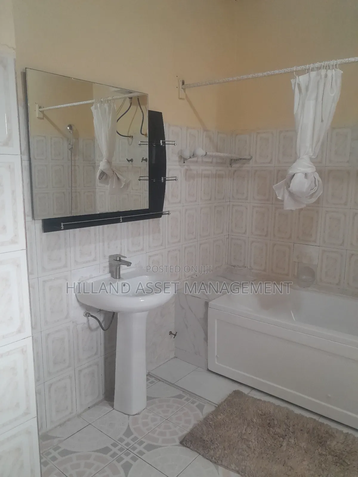 8bdrm House in Takoradi for sale