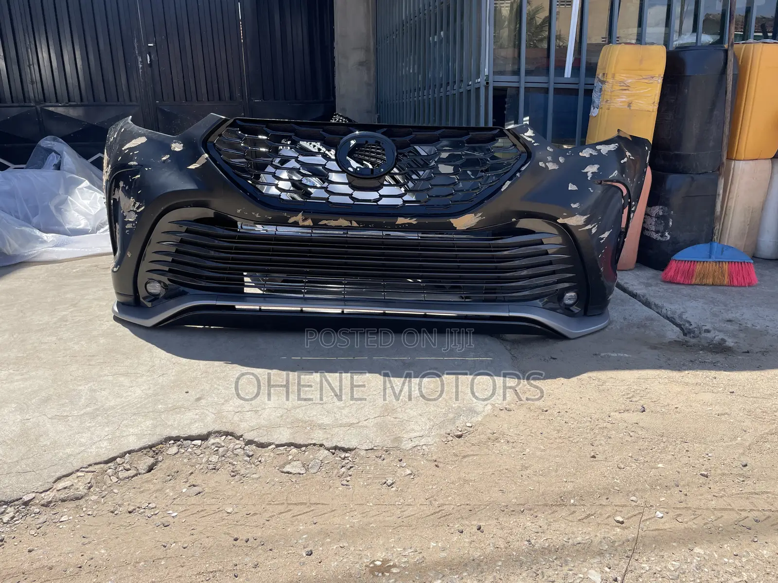 Toyota Highlander 2019-2023 Front Bumper Complete Available