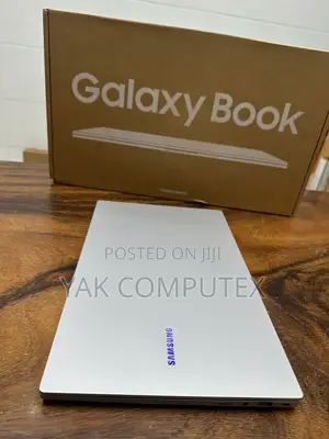 New Laptop Samsung Galaxy Book4 16GB Intel Core Ultra 7 SSD 512GB