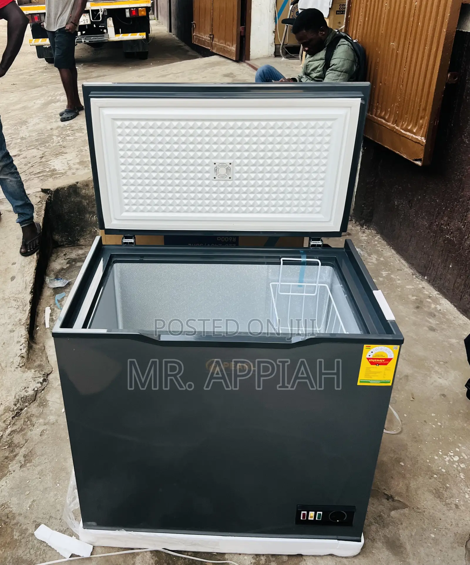 Fresh in Box Pearl PCF-2305-25y —188ltrs Single Door Fridge.