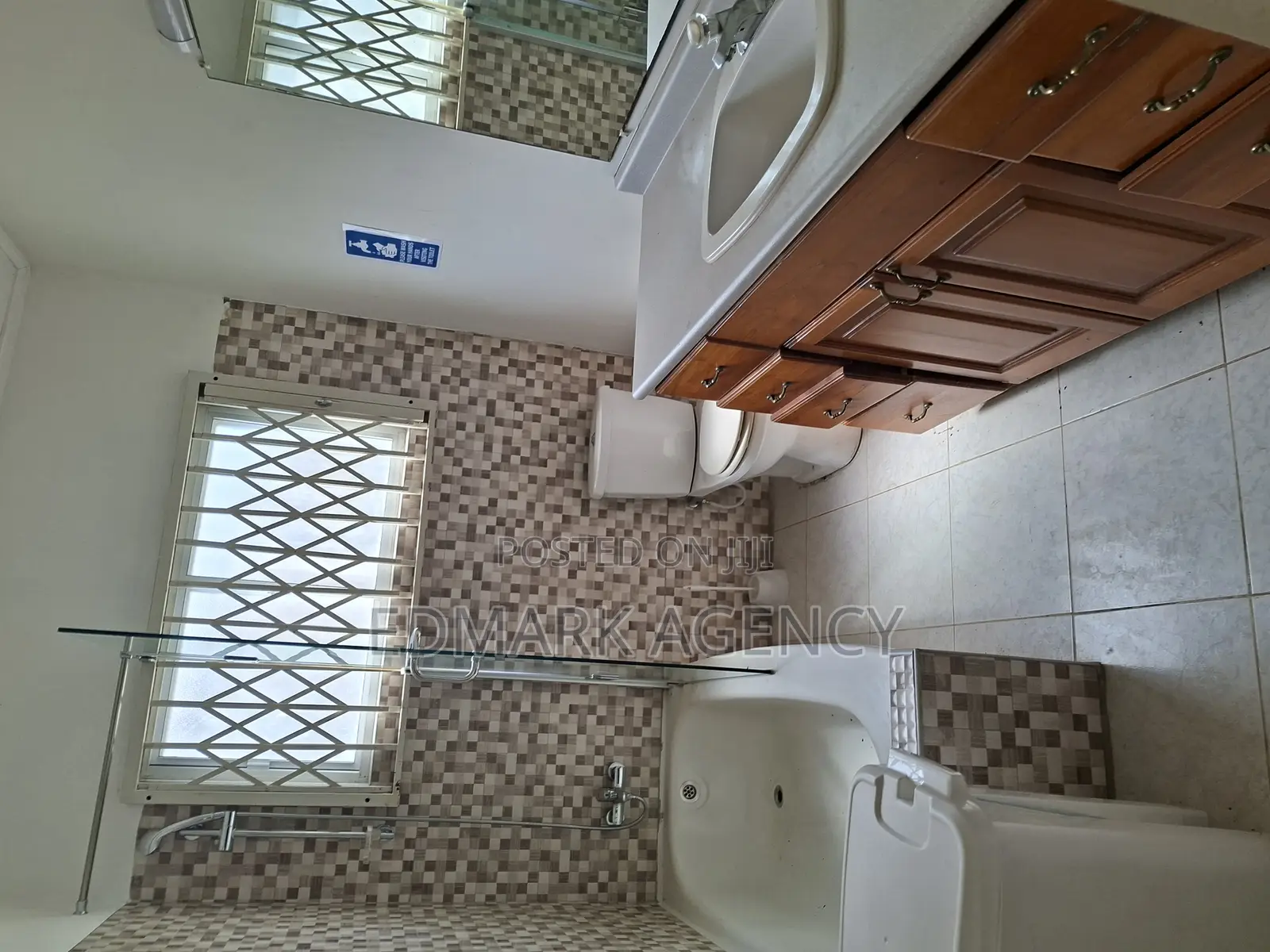 4bdrm House in West Land, Police Station for sale