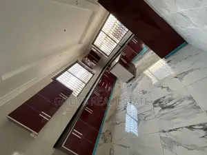 4bdrm Maisonette in Godys, Oyarifa for sale