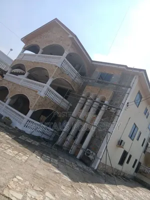 3bdrm Apartment in Ashaley Botwe for rent