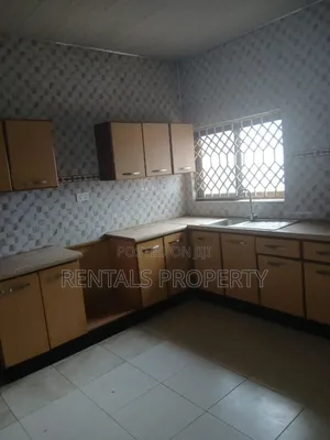 3bdrm Apartment in Ashaley Botwe for rent