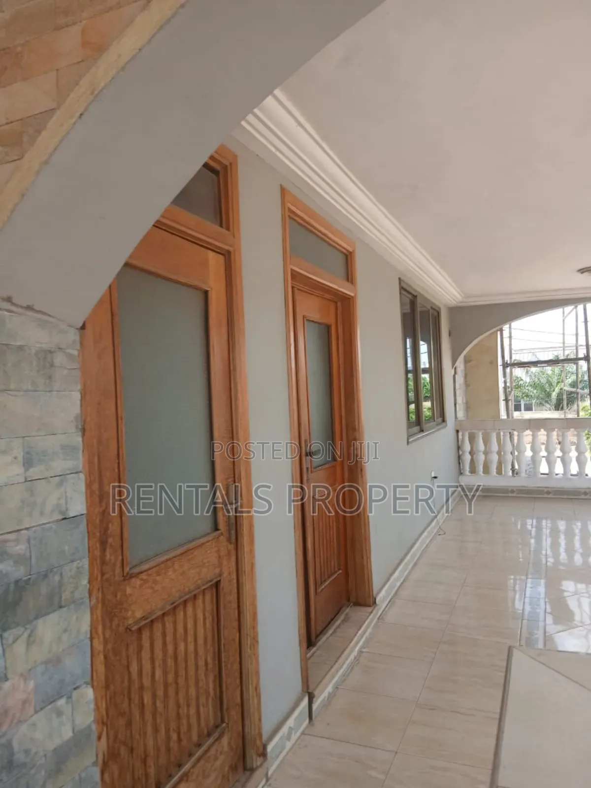 3bdrm Apartment in Ashaley Botwe for rent
