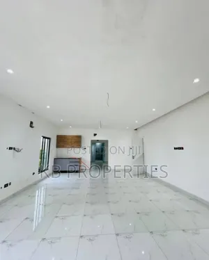 5bdrm Duplex in Kb Properties, Adjiriganor for sale
