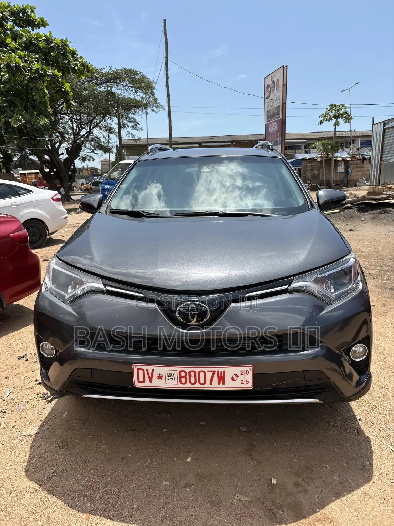 Toyota RAV4 Limited 4dr SUV (2.5L 4cyl 6A) 2018 Gray