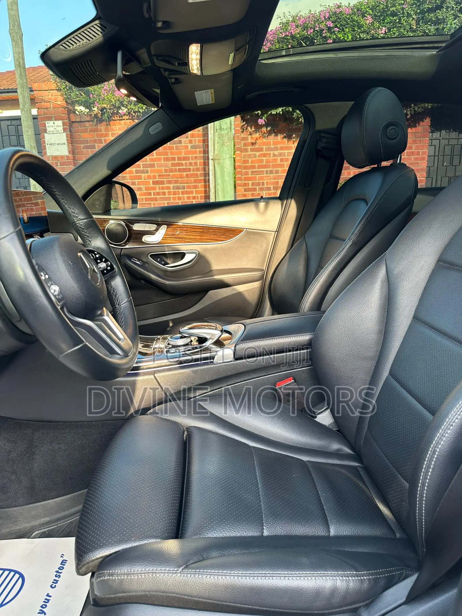 Mercedes-Benz C300 2020 White