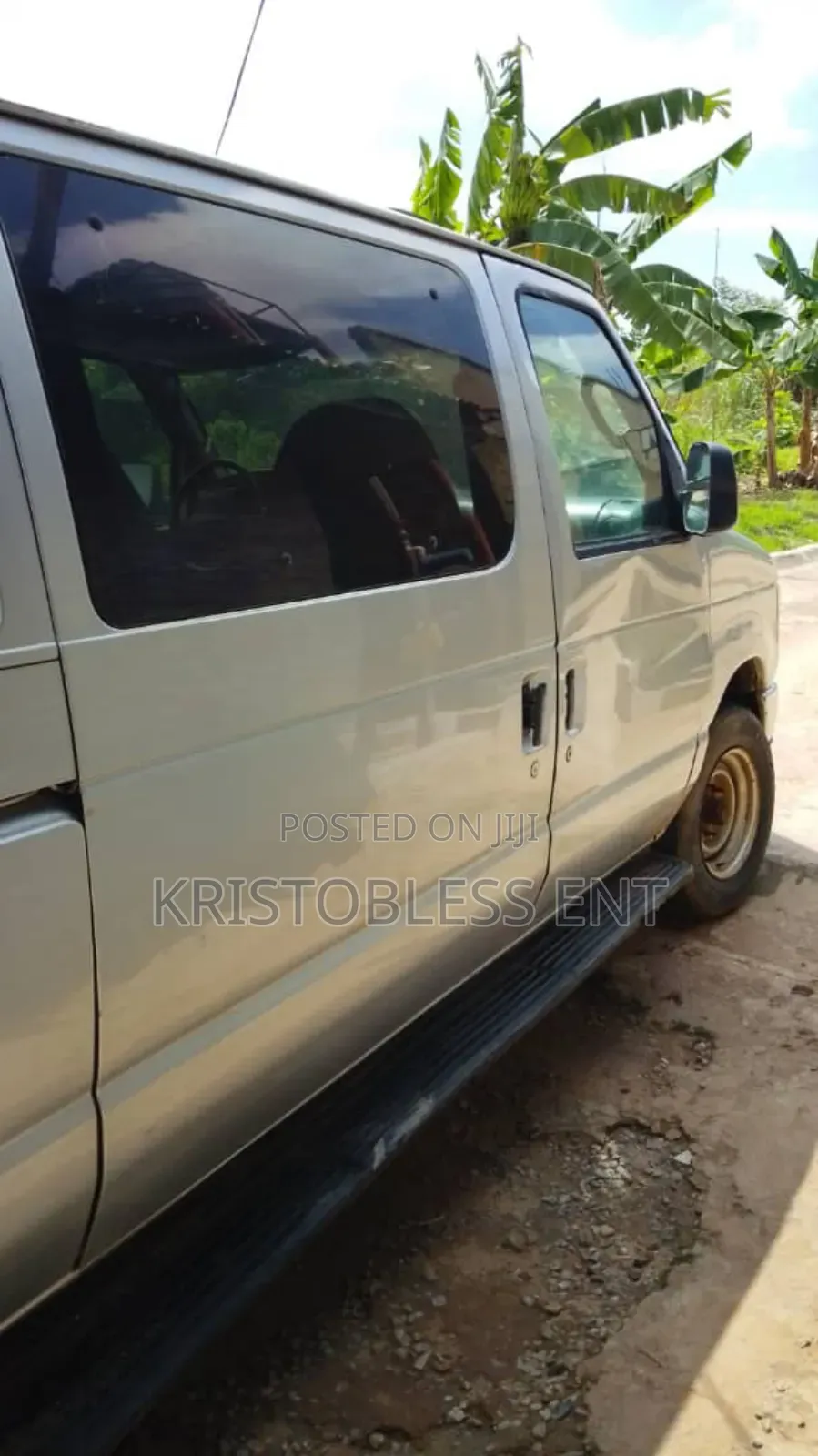 Ford E350 2010 White
