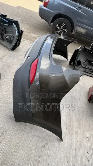 Hyundai Santa Fe Back Bumper 2010,2011,2012,2013,2014,2015,2016,2017