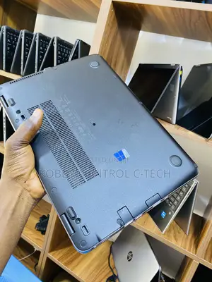 Laptop HP EliteBook 840 G3 8GB Intel Core I5 HDD+SSD 500GB