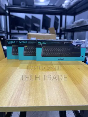 (Usa) Original Logitech Plus Keyboard With Trackpad