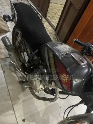 Royal Motorcycle 2024 Black