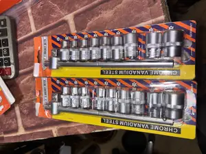 1/2” E-Socket Set.