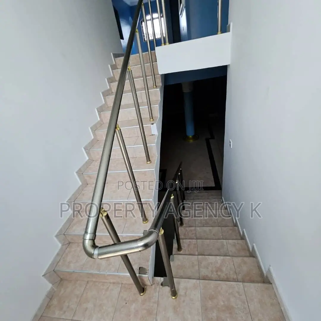 8bdrm Mansion in Kff, Ga South Municipal for sale