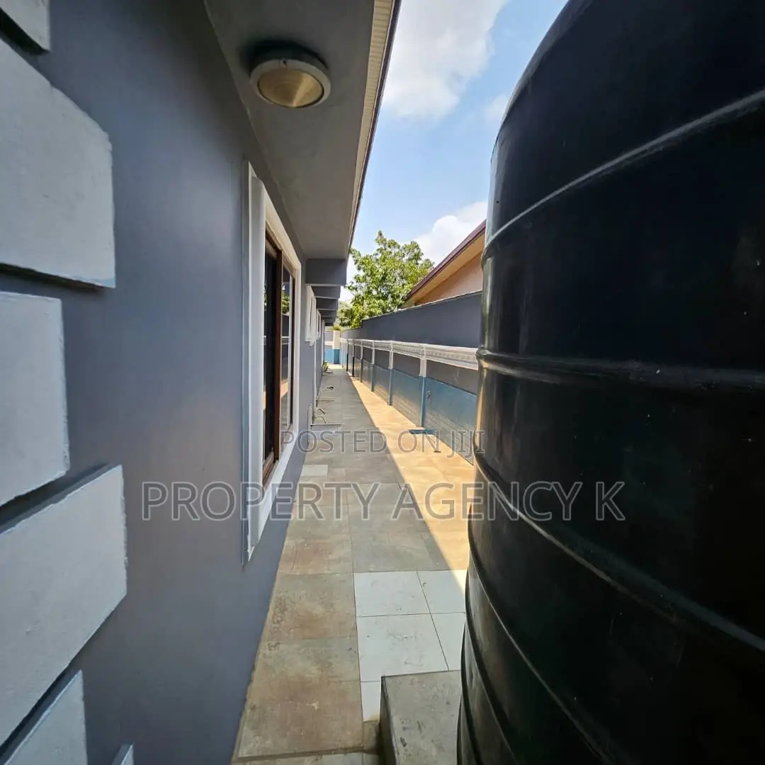 8bdrm Mansion in Kff, Ga South Municipal for sale