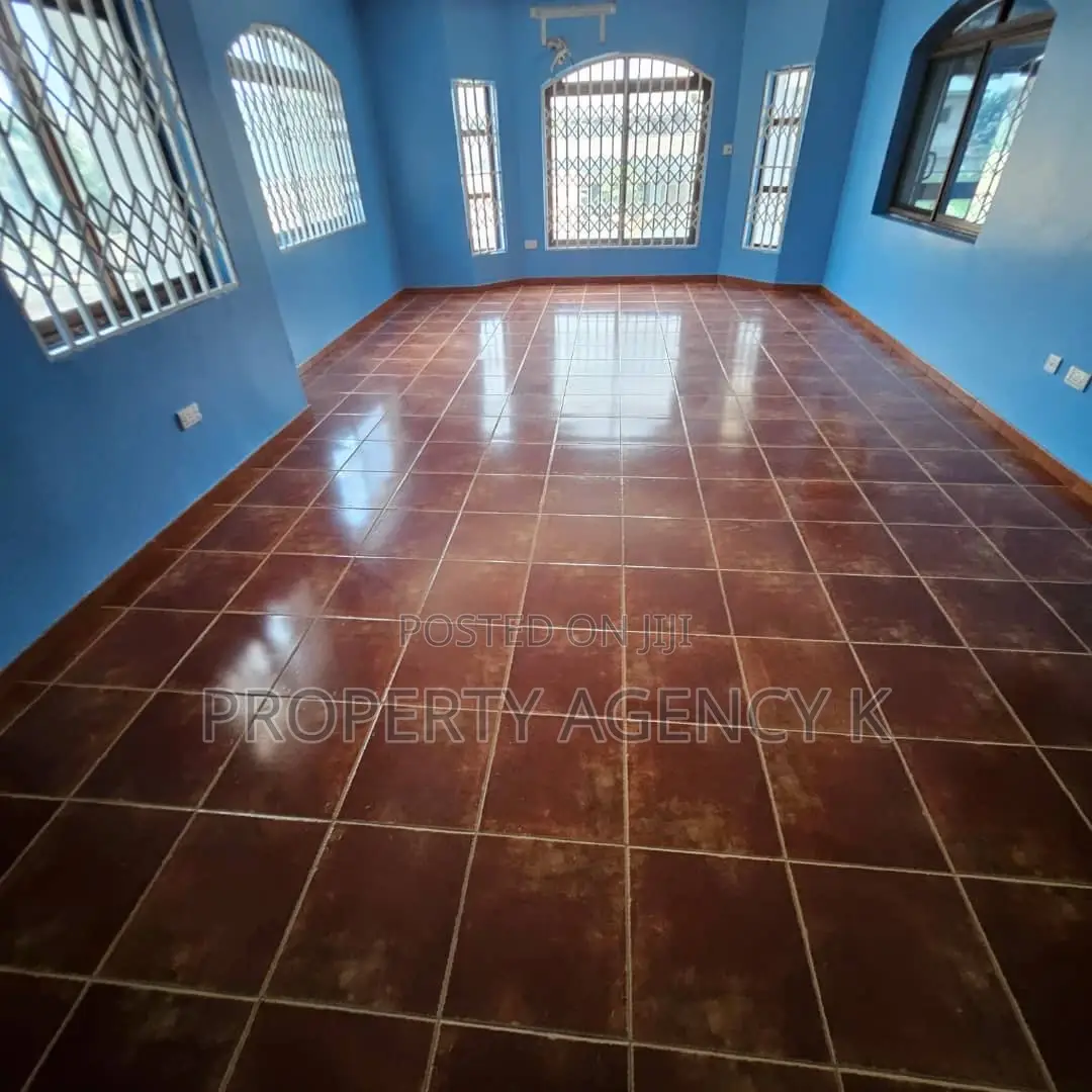8bdrm Mansion in Kff, Ga South Municipal for sale
