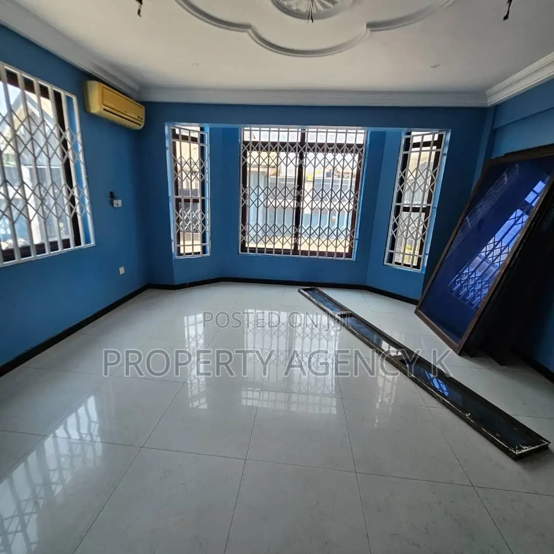 8bdrm Mansion in Kff, Ga South Municipal for sale