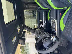 New Mercedes-Benz G-Class 2025 Green