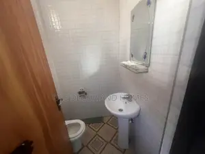 Single Shop to Let