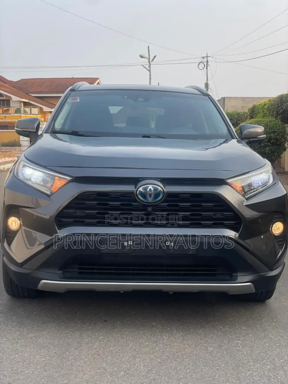 Toyota RAV4 Limited 2021 Gray