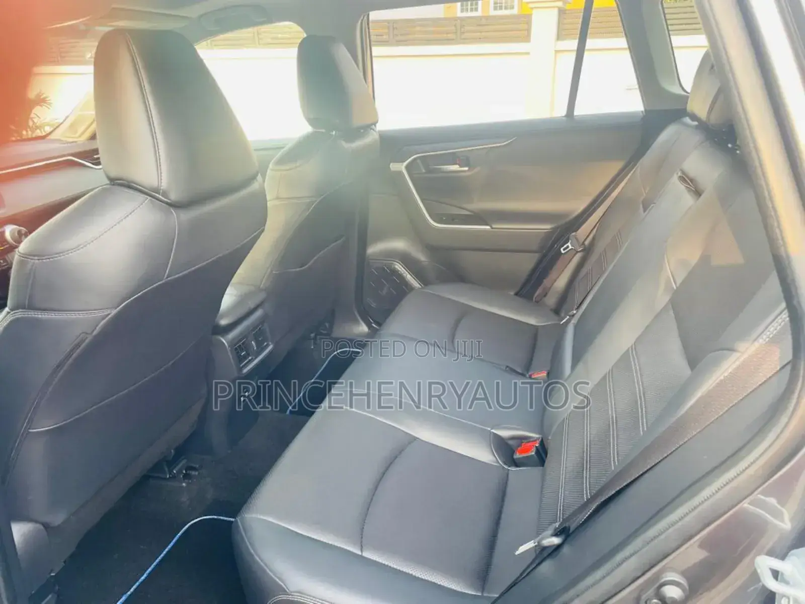 Toyota RAV4 Limited 2021 Gray