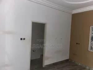 3bdrm House in Legacy Solid Real, Spintex for rent