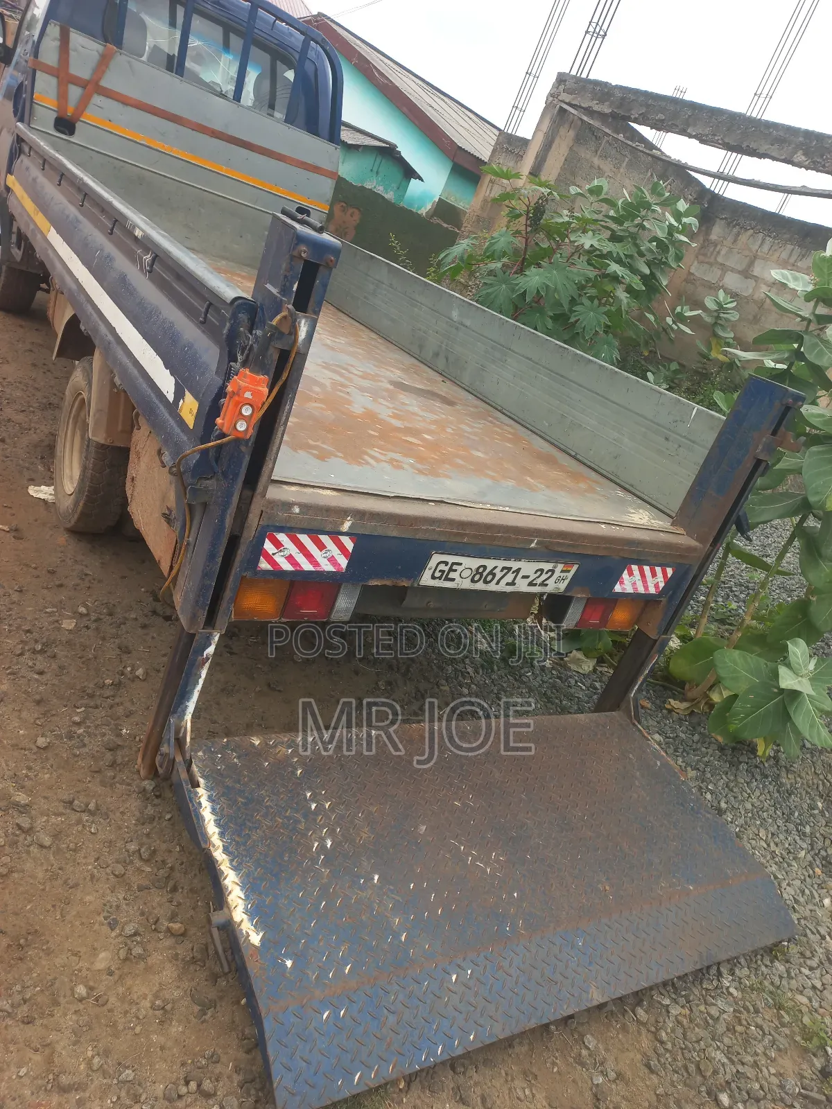 Hiring Trucks and Goods Transport Services( 24/7 )