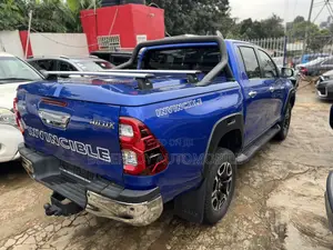 Toyota Hilux 2021 Blue