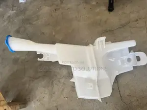 Windshield Washer Reservoir Tank Bottle For Hyundai Tucson 2016-2021