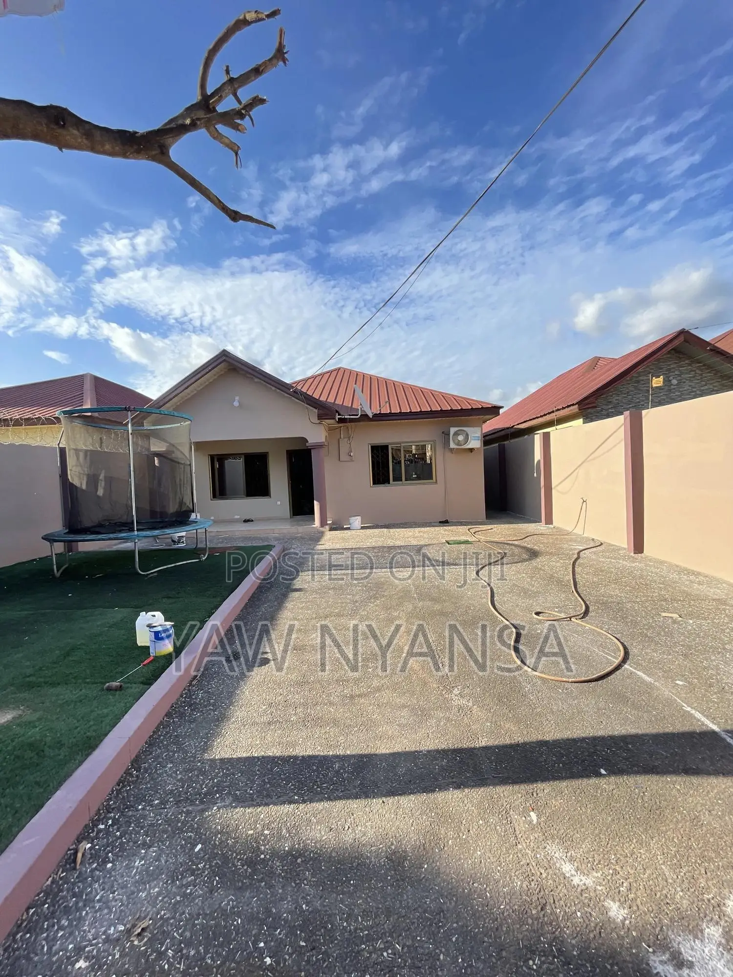 3bdrm Duplex in Bn Properties, Ashomang Estate for rent