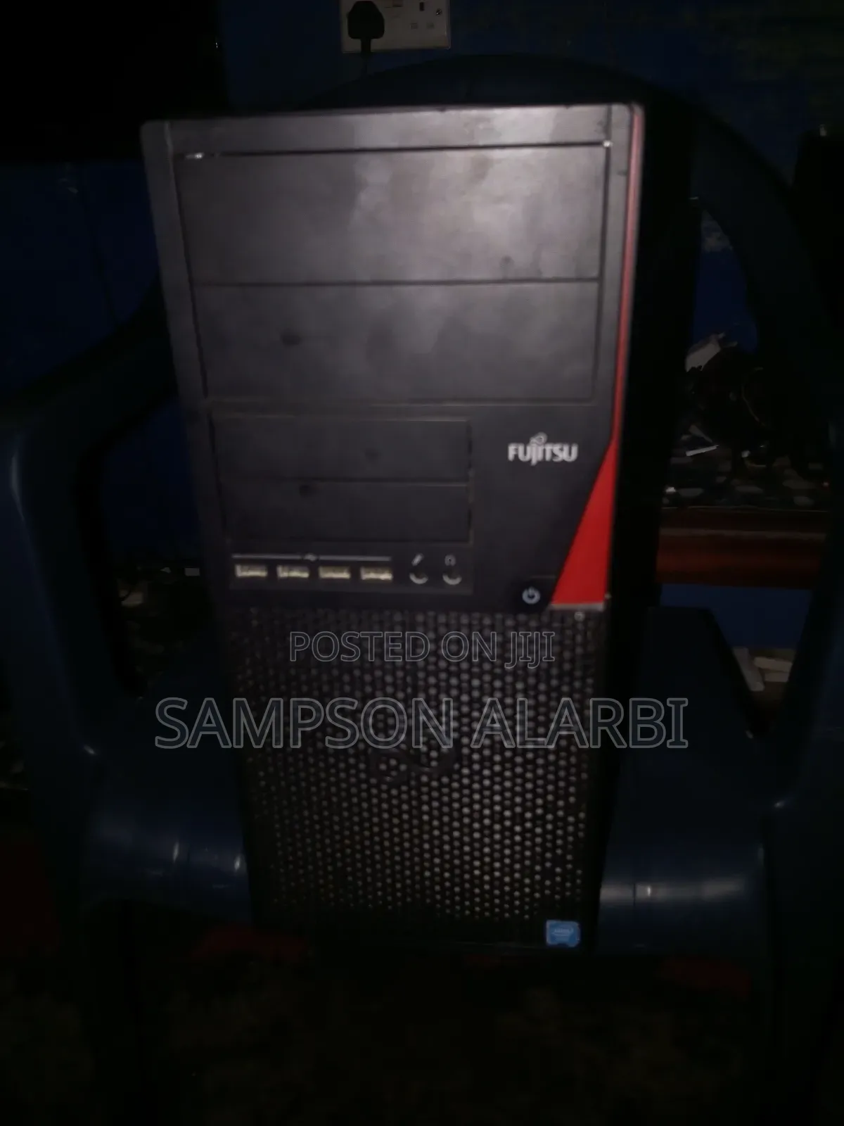 Desktop Computer Fujitsu Esprimo P758 8GB Intel Core I5 HDD+SSD 500GB