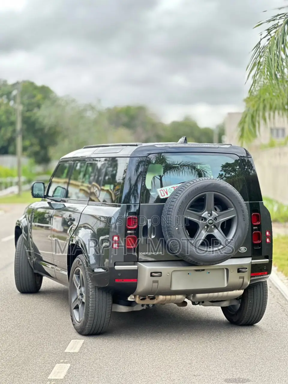Land Rover Defender X-Dynamic SE 2024 Gray