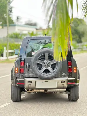 Land Rover Defender X-Dynamic SE 2024 Gray